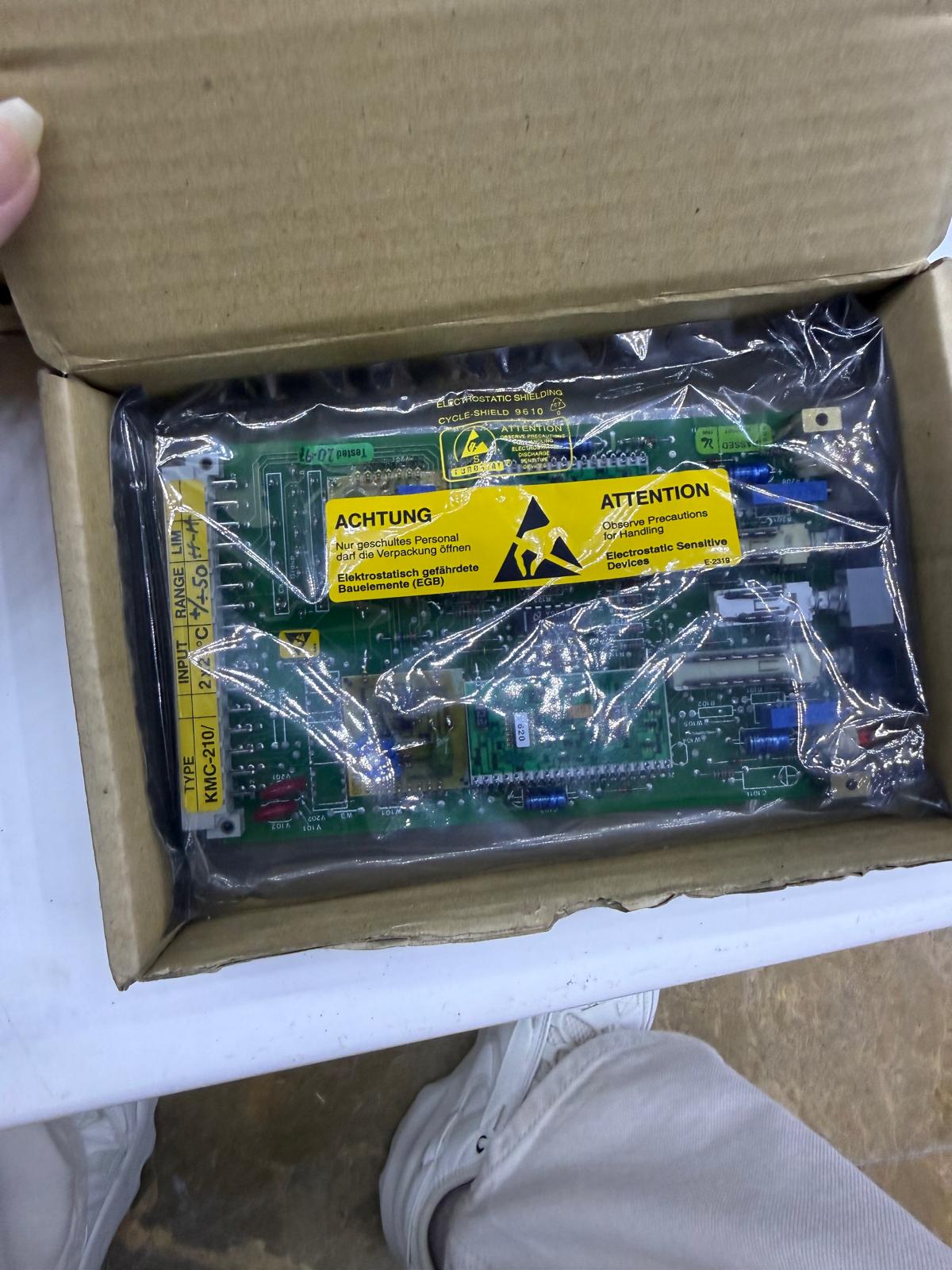 KMC-210 - P/N 451239